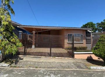 Casa de 3 habitaciones, San Miguelito · Praderas de San Antonio, Cerca de Brisas del Golf