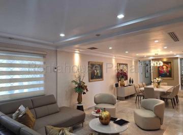 Casa de 3 habitaciones, Panamá · Amplia Casa en Venta en San Francisco