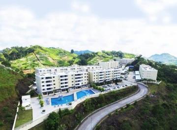 Apartamento · 80m² · 2 Recámaras · 2 Estacionamientos · Apartamento Para Inversión Amoblado en Altamira Gardens, Centenario