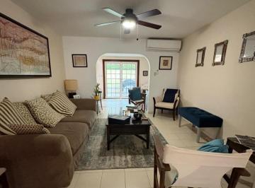 Casa · 340m² · 5 Recámaras · 4 Estacionamientos · Clayton - Alquiler o Venta de Apartamento en Ciudad del Saber