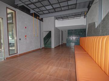 Local comercial · 170m² · 8 Estacionamientos · Alquilo Local San Francisco