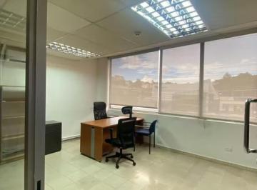 Oficina comercial · 85m² · 2 Estacionamientos · Oficina en Alquiler en El Dorado | 85 m² en Ubicación Estratégica