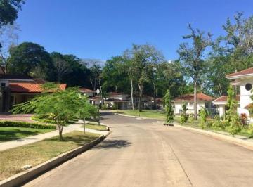 Terreno / Lote , Panamá · Venta de Terreno en Clayton
