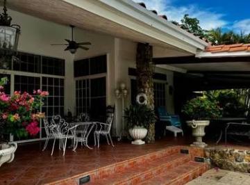Casa · 3125m² · 6 Recámaras · 6 Estacionamientos · Casa en Venta en Punta Barco Resort | 3,125 m² con Acceso a Playa