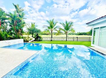 Casa · 743m² · 4 Recámaras · 5 Estacionamientos · Fairway Estates / Santa Maria / Venta