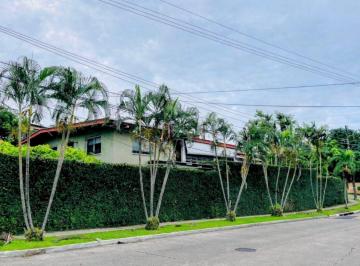 Casa de 3 habitaciones, Panamá · Venta Casa Esquina en Hato Pintado con Piscina
