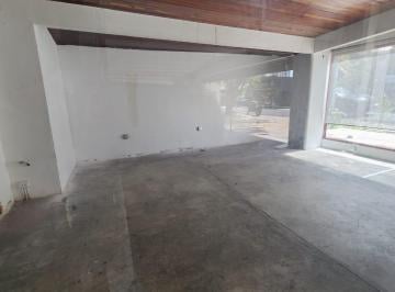 Local comercial · 700m² · Alquiler de Casa Comercial con Locales en San Francisco Via Israel