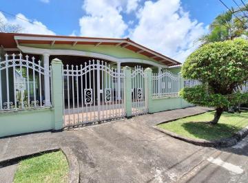 Casa de 3 habitaciones, Colón · Casa en Venta en Colón