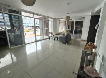 Apartamento en Venta de 3 habitaciones San Francisco · Apartamento en Venta Frente a La Vía España