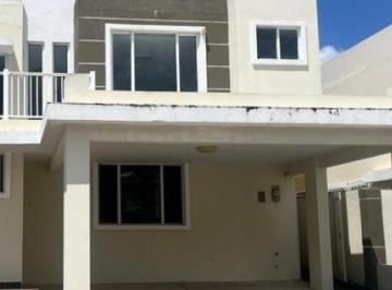 Casa · 270m² · 3 Recámaras · 2 Estacionamientos · PH Brisas Point 270 m² $275k 3r 3b