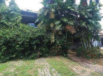 Casa · 504m² · 10 Recámaras · 2 Estacionamientos · El Carmen - Casa 877 m² $772k 10r 12b