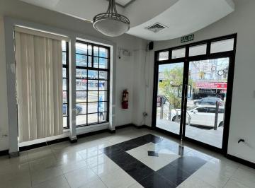 Local comercial · 900m² · 2 Recámaras · 10 Estacionamientos · Alquiler Local Comercial El Dorado 900 m² Cpy
