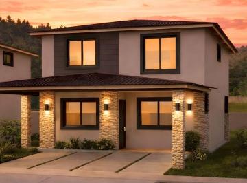 Casa de 3 habitaciones, San Miguelito · Brisas de Centennial Modelo Cora B