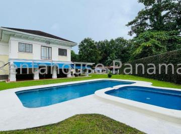 Casa de 4 habitaciones, Panamá · Venta Casa El Dorado