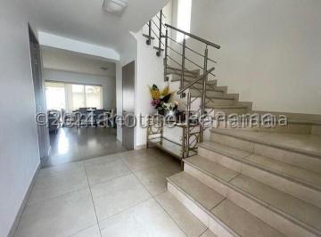 Casa de 4 habitaciones, Panamá · Alquiler Casa Versalles