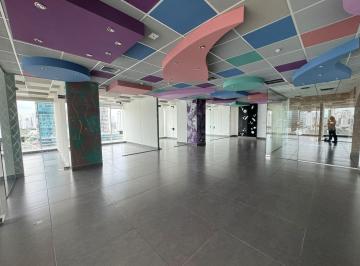 Oficina comercial · 367m² · 1 Recámara · 7 Estacionamientos · Alquiler de Oficina en El Edificio F&f Tower - El Tornillo | Calle 50