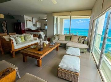 Apartamento de 2 habitaciones, San Carlos · Venta de Apartamento Frente Al Mar | San Carlos