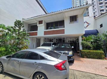 Casa de 3 habitaciones, Panamá · Venta de Casa en San Francisco