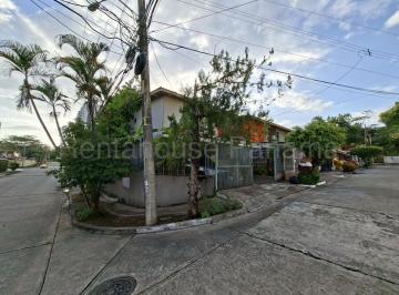 Casa de 4 habitaciones, Panamá · Venta de Casa en Condado del Rey