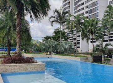 Apartamento · 145m² · 3 Recámaras · 2 Estacionamientos · Alquiler Condado del Rey 3 Rec 114 m² PH Country Club $1,100