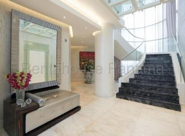 Apartamento de 4 habitaciones, Panamá · Venta de Apartamento en El Cangrejo
