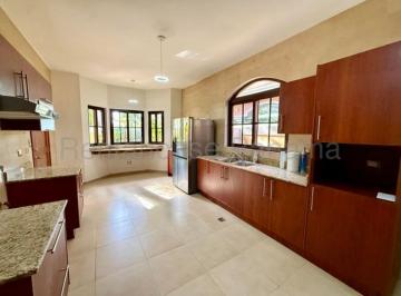 Casa de 3 habitaciones, Panamá · Alquiler de Casa en Costa Sur