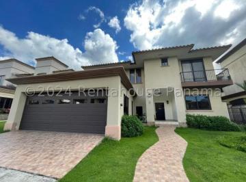 Casa de 4 habitaciones, Panamá · Venta de Casa en Costa del Este