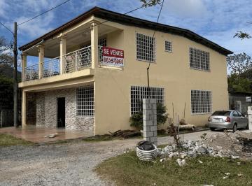 Casa de 4 habitaciones, Antón · Venta de Casa en El Valle de Antón, 150 m² de Terreno y 300 m² de Construcción