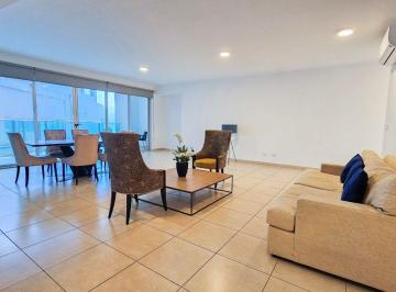 Apartamento de 4 habitaciones, Panamá · Alquiler de Penthouse en PH Oasis On The Bay – Amoblado en Punta Pacífica
