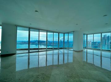 Apartamento · 500m² · 4 Recámaras · 3 Estacionamientos · Apartamento en Alquiler en Punta Paitilla con Excelente Distribución