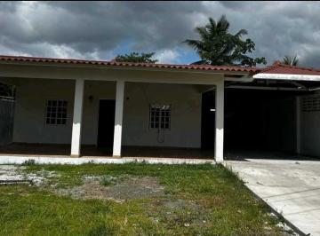 Casa · 205m² · 2 Recámaras · 6 Estacionamientos · Alquilo Casa en La Chorrera Mastranto Final