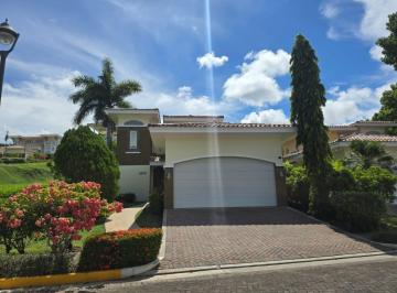 Casa · 289m² · 3 Recámaras · 2 Estacionamientos · Casa en Venta Tucan Country Club Cocolí