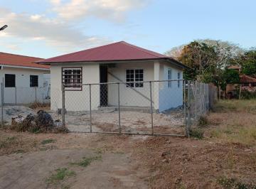 Casa · 53m² · 2 Recámaras · 2 Estacionamientos · Se Vende Casa en Guararé - El Jobo