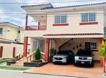 Casa de 4 habitaciones, Panamá · Venta Casa Altos de Panamá