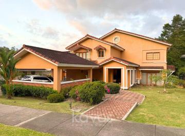 Casa · 582m² · 4 Recámaras · 4 Estacionamientos · Casa en Venta en Camino de Cruces Clayton