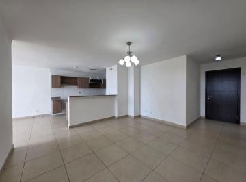 Apartamento de 3 habitaciones, Panamá · Absolute Remate Apt 3r3.5b2p con Balcon Vista a Ciudad y Mar en Kings Park