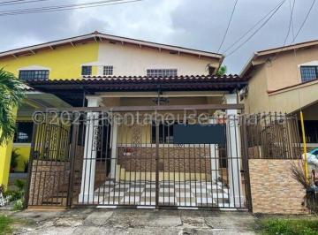 Casa de 3 habitaciones, Panamá · Venta de Casa en Cerro Viento
