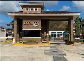 Casa · 358m² · 3 Recámaras · 2 Estacionamientos · Se Vende PH Dorado Village, Altos de Panamá