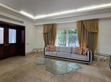 Casa · 850m² · 4 Recámaras · 3 Estacionamientos · Casa de Lujo en Venta en Costa del Este | 850 m² con Piscina