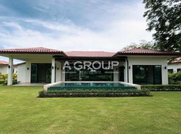 Casa · 488m² · 4 Recámaras · 2 Estacionamientos · Península Sur – Buenaventura Panamá - Se Vende Casa