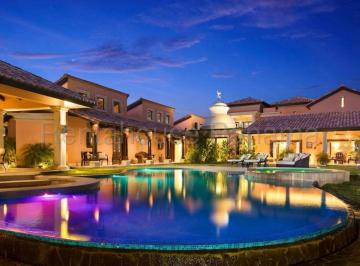 Casa de 4 habitaciones, Antón · Venta Casa Amoblada El Chirú Ih