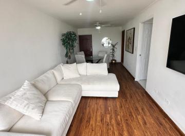 Apartamento · 84m² · 3 Recámaras · 1 Estacionamientos · Se Alquila Apartamento PH Torres del Sol 84 Mtrs