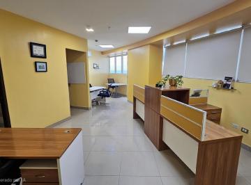 Oficina comercial · 50m² · 1 Recámara · 1 Estacionamientos · Alquiler o Venta en Cinta Costera – PH Bay View - Ac