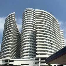 Oficina comercial · 50m² · 1 Recámara · 1 Estacionamientos · Oficina en Venta o Alquiler – PH Bay View - Jr