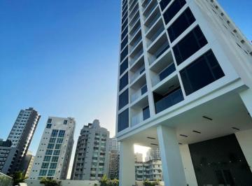 Apartamento de 2 habitaciones, Panamá · Apto. con Terraza en El Cangrejo: Sky Swiss Última Unidad