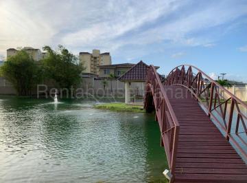 Casa de 4 habitaciones, Panamá · Venta de Casa en Condado del Rey Dorado Lakes