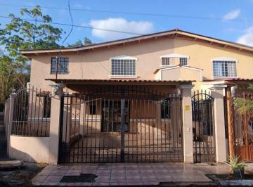 Casa de 3 habitaciones, San Miguelito · Venta de Casa en Altos de Cerro Viento