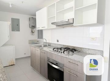 Apartamento · 70m² · 2 Recámaras · 1 Estacionamientos · Alquiler de Apartamento PH Aviñón Towers
