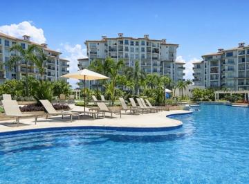 Casa · 350m² · 4 Recámaras · 2 Estacionamientos · Santa Maria, 350 m² 4r A/s C/piscina $5,500