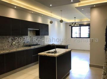 Apartamento de 4 habitaciones, Panamá · Apartamento en Clayton PH Embassy Club en Venta